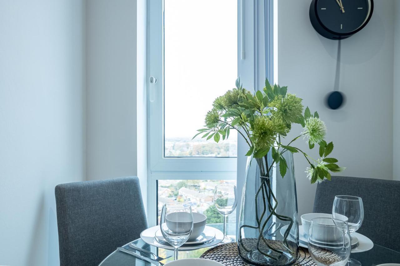 Luxe Apartments Bracknell Near Ascot, Legoland, Windsor, Lexicon - Free Parking & Gym Dış mekan fotoğraf